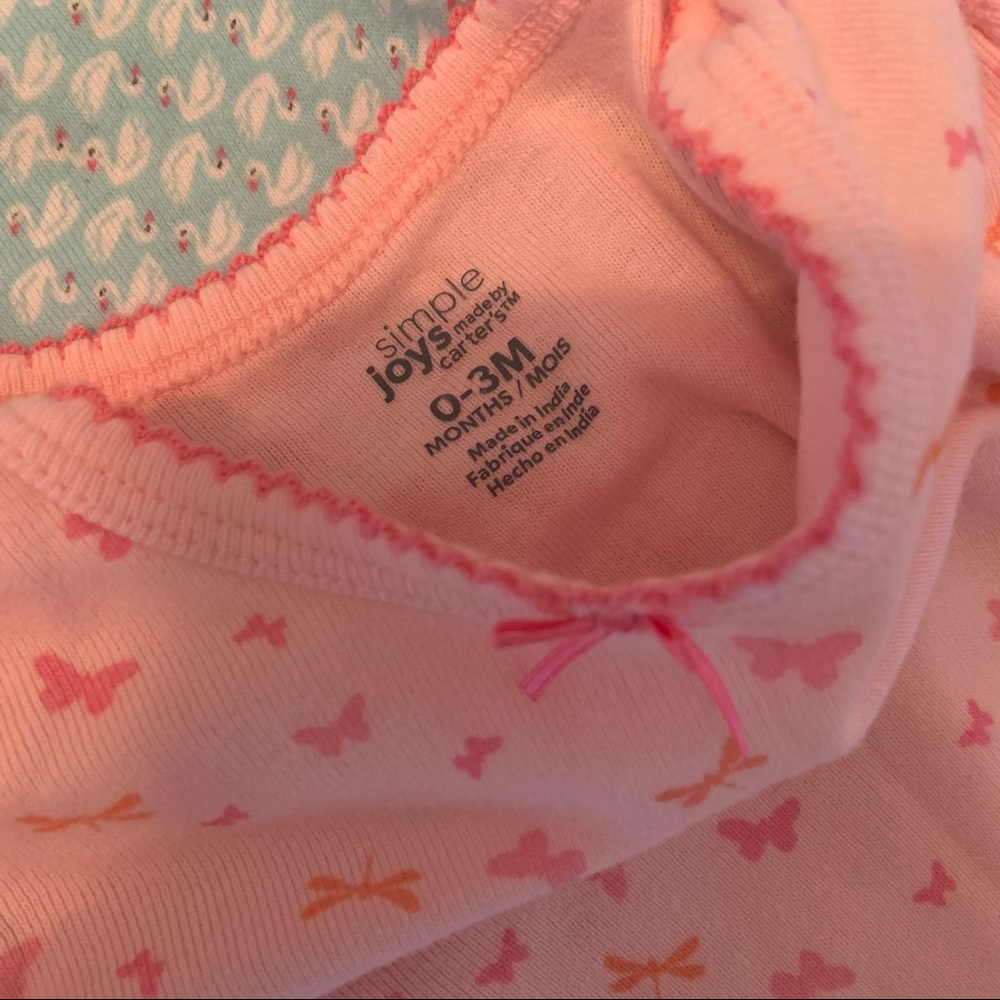 **SOLD** Set of 6 Carter’s 3 Month Baby Nightgowns - Picture 4 of 6